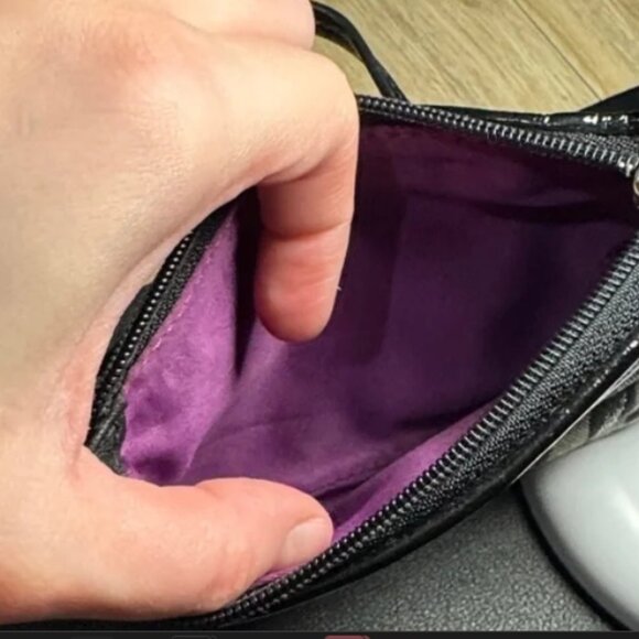 Coach 6” zebra metallic wristlet coin purse/wallet - Picture 4 of 9